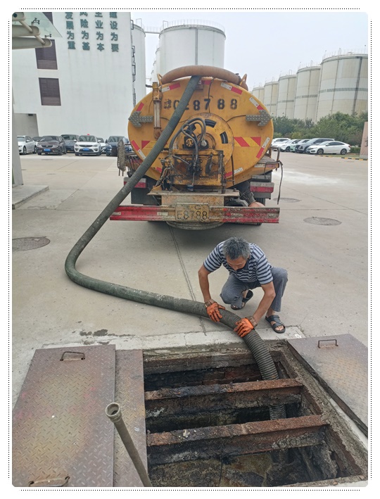 莲湖隔油池清掏