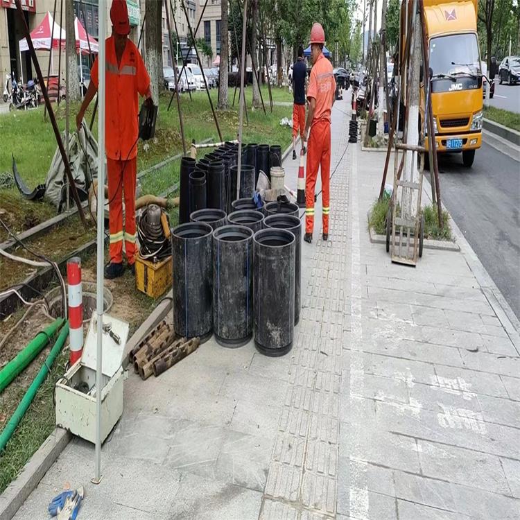 莲湖管道短管置换修复